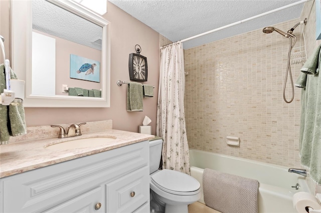 2756 Clubhouse Dr Unit 101, Sarasota, FL 34232 - bathroom featuring toilet, shower / bathtub combination with curtain, vanity, and a textured ceiling