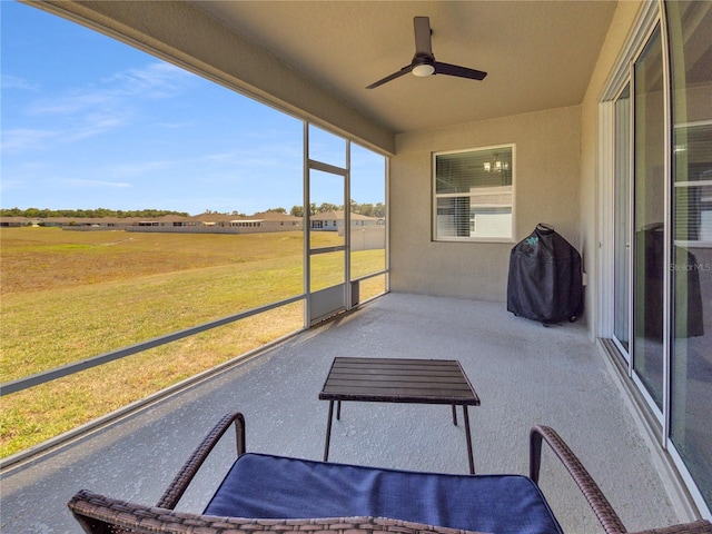 5198 NE 19th Pl, Ocala, FL 34470 - sunroom featuring a ceiling fan