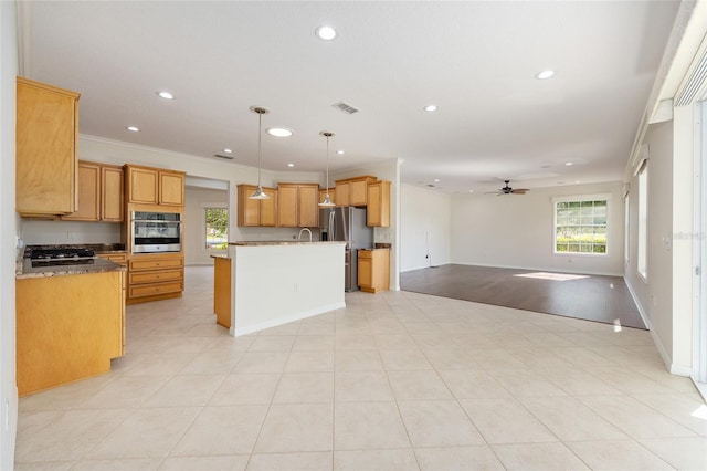 8632 SW 86th Cir, Ocala, FL 34481 - kitchen featuring visible vents, open floor plan, recessed lighting, a ceiling fan, and stainless steel appliances