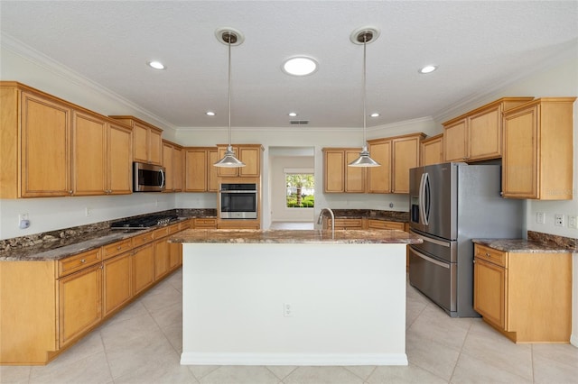8632 SW 86th Cir, Ocala, FL 34481 - kitchen featuring crown molding, dark stone countertops, a center island with sink, and stainless steel appliances