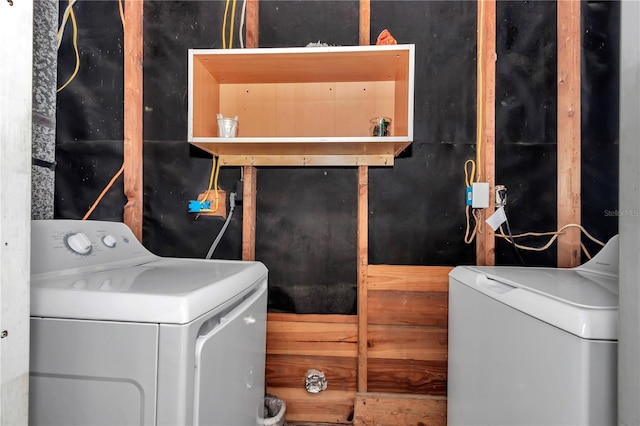 4180 W Anthony Rd, Ocala, FL 34475 - clothes washing area featuring washer / dryer and laundry area