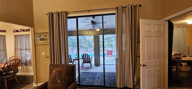entryway featuring a ceiling fan