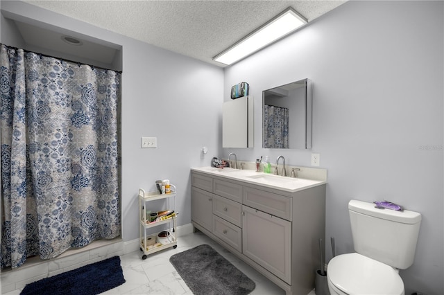 1081 SE 170th Ave, Silver Springs, FL 34488 - bathroom featuring marble finish floors, toilet, a textured ceiling, double vanity, and curtained shower
