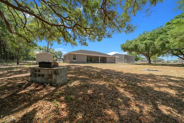 view of yard featuring fence