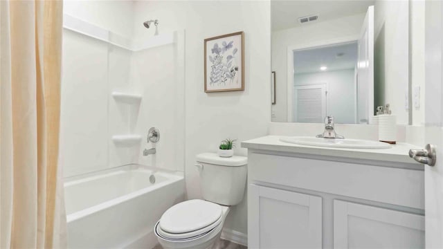 6591 SW 81st Loop, Ocala, FL 34476 - full bath with shower / bath combination with curtain, visible vents, vanity, and toilet