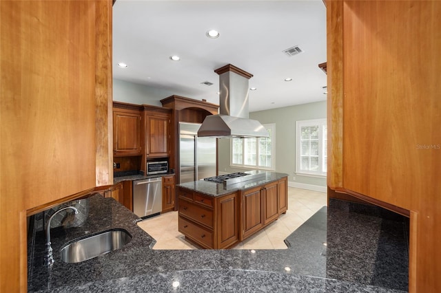 950 SW 43rd Pl, Ocala, FL 34471 - kitchen featuring visible vents, a sink, dark stone counters, and stainless steel appliances