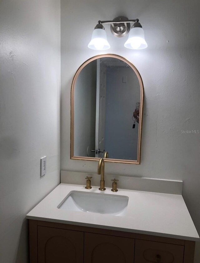257 NE 8th St, Williston, FL 32696 - bathroom with vanity