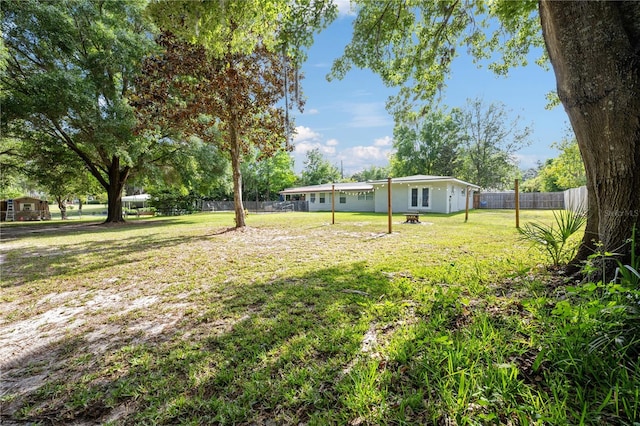 219 NW 7th St, Williston, FL 32696 - view of yard with fence