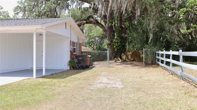 view of yard featuring fence