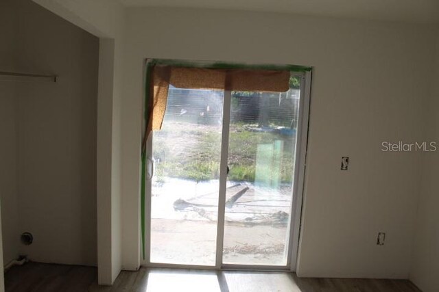 9455 SW 31st Ct, Ocala, FL 34476 - entryway with wood finished floors