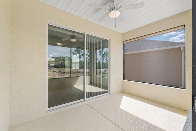 9923 SW 98th Ln, Ocala, FL 34481 - exterior space featuring a ceiling fan and a textured wall
