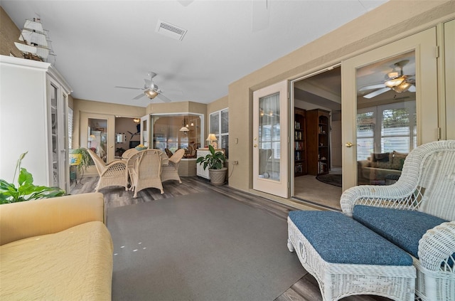 811 SE 49th Ave, Ocala, FL 34471 - sunroom featuring visible vents