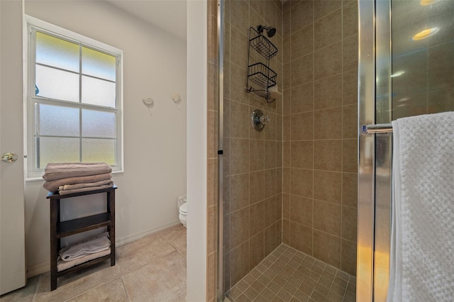 811 SE 49th Ave, Ocala, FL 34471 - full bathroom featuring plenty of natural light, tile patterned floors, toilet, and a shower stall