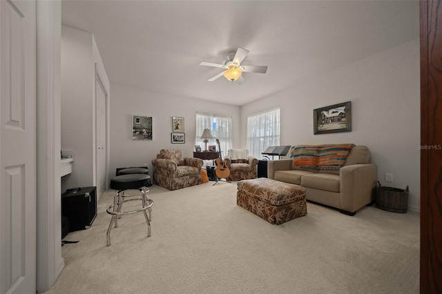 811 SE 49th Ave, Ocala, FL 34471 - carpeted living room featuring ceiling fan