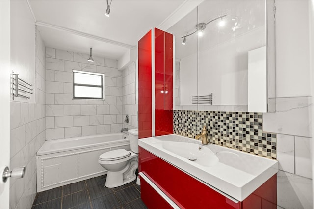 14171 SW 8th Ave, Ocala, FL 34473 - full bath featuring vanity, a combined bath / shower with rainfall shower, and tasteful backsplash