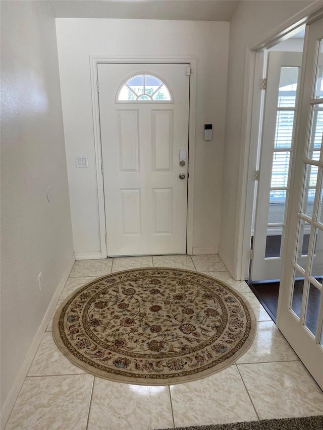 15266 SW 44th Ter, Ocala, FL 34473 - foyer entrance with baseboards