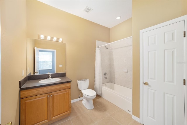 15087 SW 43rd Ct, Ocala, FL 34473 - full bath featuring toilet, tile patterned flooring, vanity, baseboards, and shower / tub combo with curtain