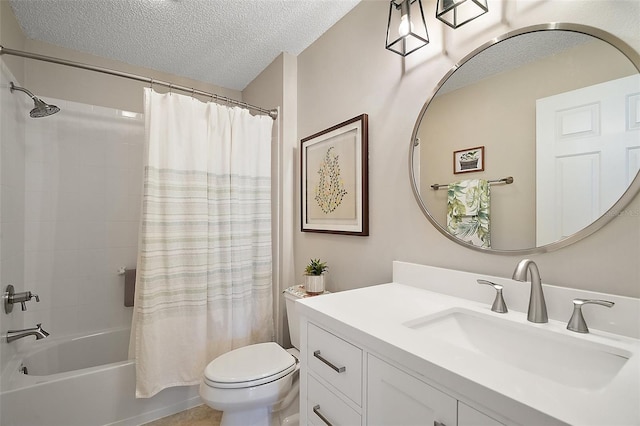 8545 SE 168th Kittredge Loop, The Villages, FL 32162 - bathroom featuring a textured ceiling, vanity, and shower / bath combo with shower curtain