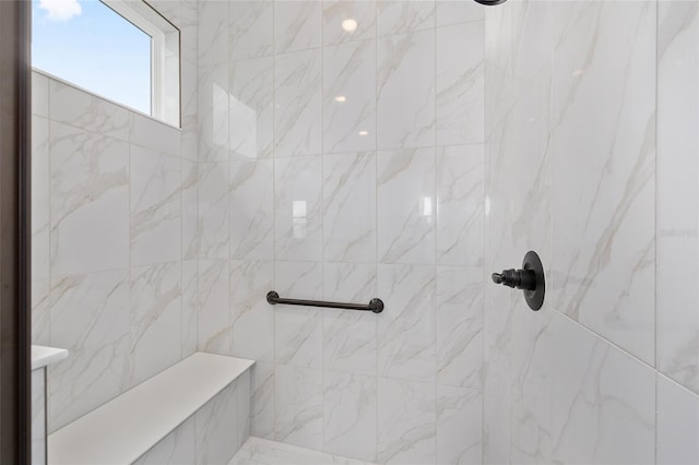 10347 SW 99th Ln, Ocala, FL 34481 - bathroom featuring a tile shower