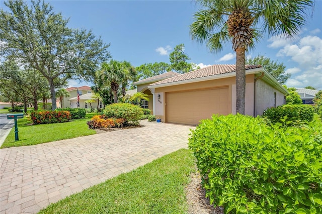 3919 Aurora Ct, Naples, FL 34116 - photo 3