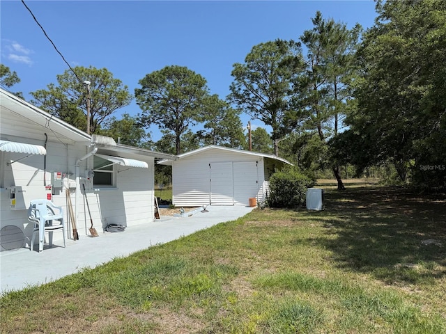 23737 NW Mallard Ave, Dunnellon, FL 34431 - view of yard with an outbuilding