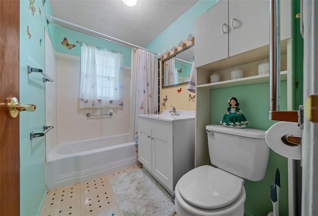 23737 NW Mallard Ave, Dunnellon, FL 34431 - bathroom with toilet, shower / tub combo, a textured ceiling, and vanity