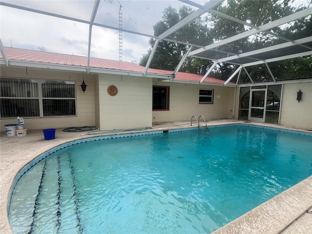 16850 SE 19th Ct, Summerfield, FL 34491 - swimming pool featuring a patio area and a lanai