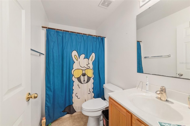 full bathroom featuring visible vents, vanity, toilet, tile patterned floors, and a shower with curtain