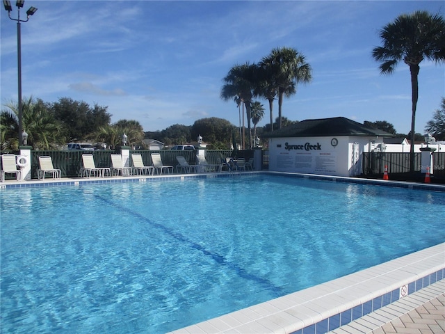 pool with fence
