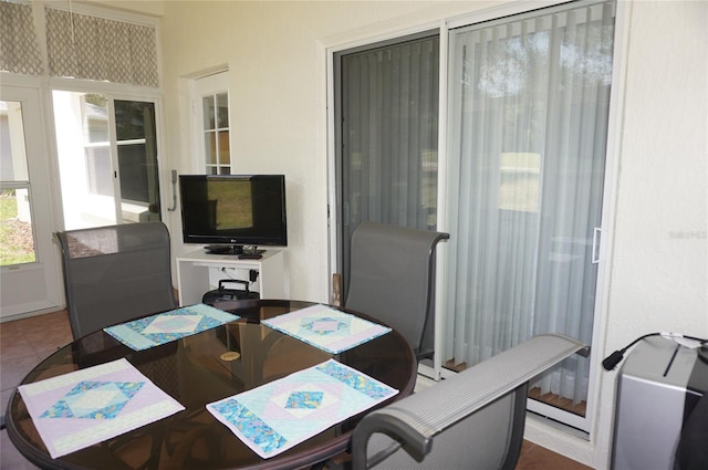 dining room featuring tile patterned floors