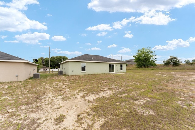 69 Juniper Trail Loop, Ocala, FL 34480 - back of property with cooling unit