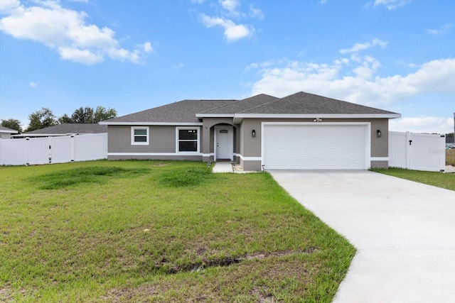 9 Walnut Run, Ocala, FL 34480 - ranch-style house with stucco siding, an attached garage, and fence