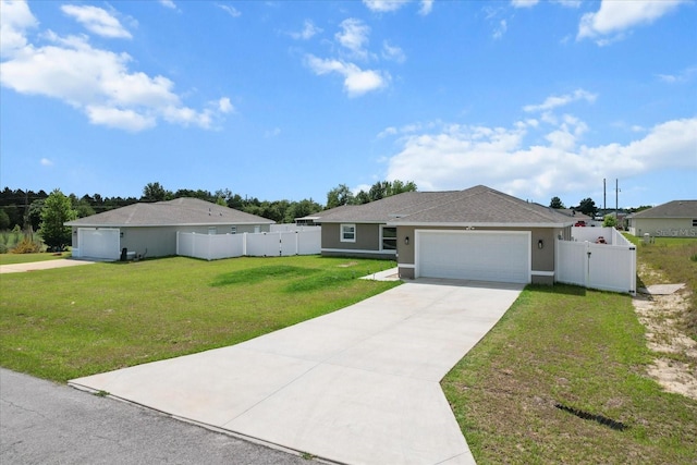 9 Walnut Run, Ocala, FL 34480 - ranch-style house featuring concrete driveway, stucco siding, an attached garage, and fence
