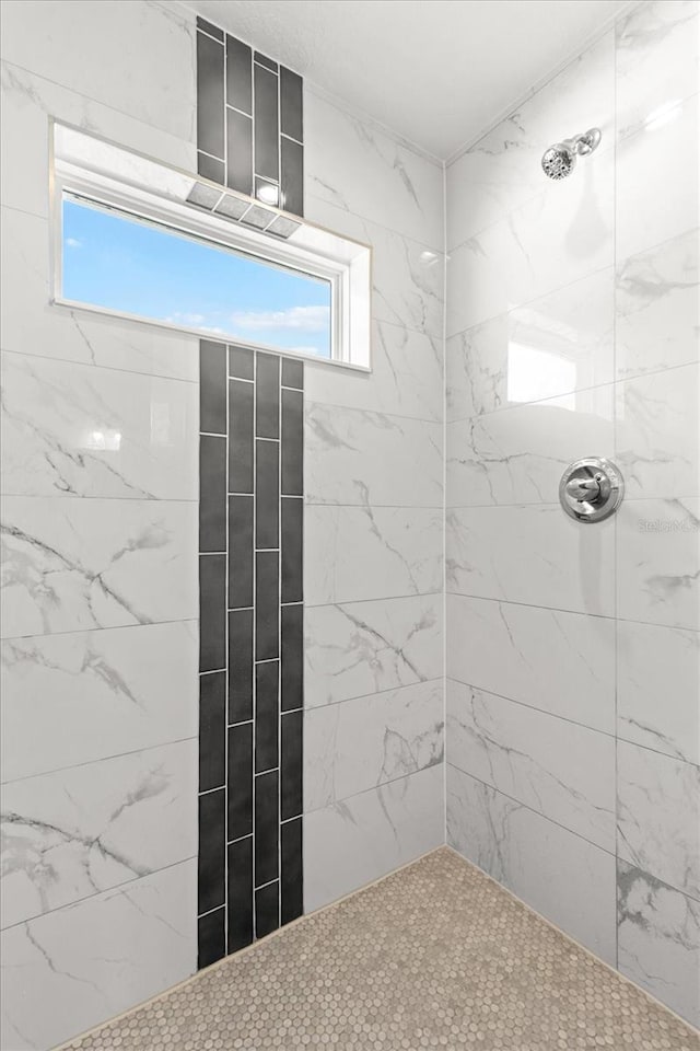 9 Walnut Run, Ocala, FL 34480 - bathroom featuring a tile shower