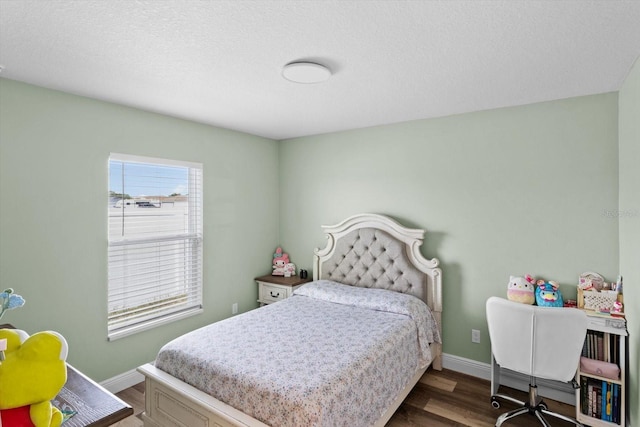 9 Walnut Run, Ocala, FL 34480 - bedroom featuring baseboards and wood finished floors
