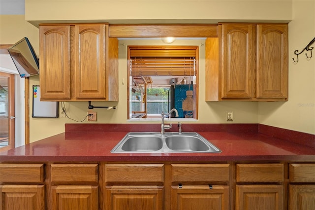 31 N Harrison St, Beverly Hills, FL 34465 - kitchen featuring dark countertops and a sink