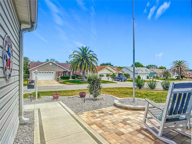 view of patio featuring a residential view