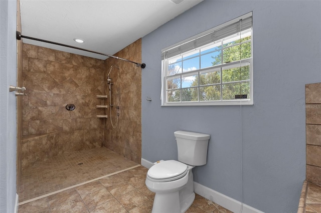 260 Country Circle Dr W, Port Orange, FL 32128 - full bath with toilet, baseboards, and tiled shower