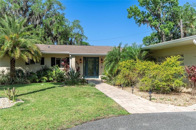 414 NW 8th Ave, Crystal River, FL 34428 - single story home featuring a front yard