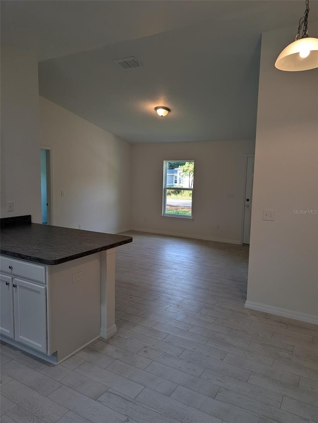 267 Oak Lane Trak, Ocala, FL 34472 - interior space featuring visible vents, light wood-style flooring, and baseboards