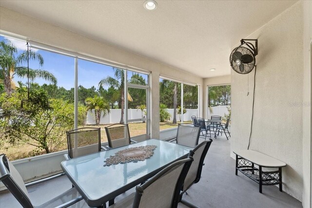 808 Overlook Grove Dr, Winter Haven, FL 33884 - sunroom with outdoor dining space