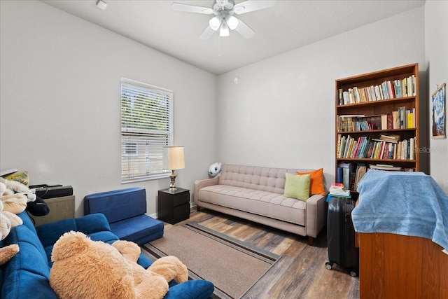 808 Overlook Grove Dr, Winter Haven, FL 33884 - living room with wood finished floors and a ceiling fan