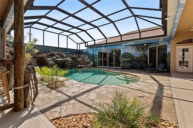 4725 County Road 121d, Wildwood, FL 34785 - outdoor pool with a patio area and glass enclosure