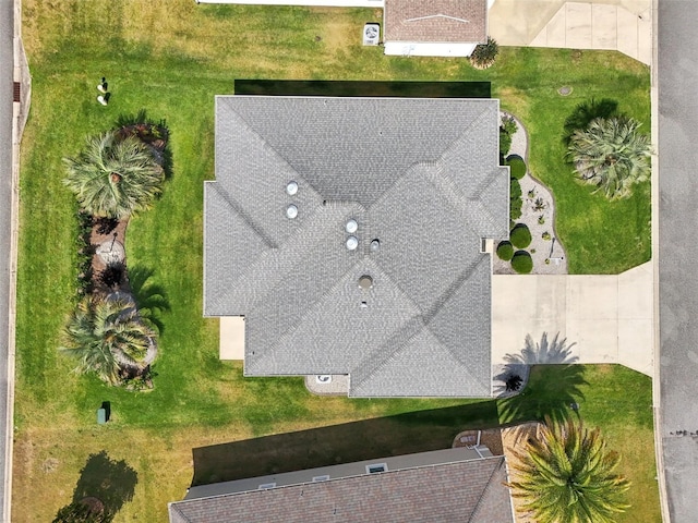 aerial view of property and surrounding area