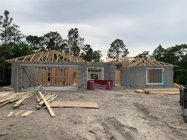 view of outdoor structure