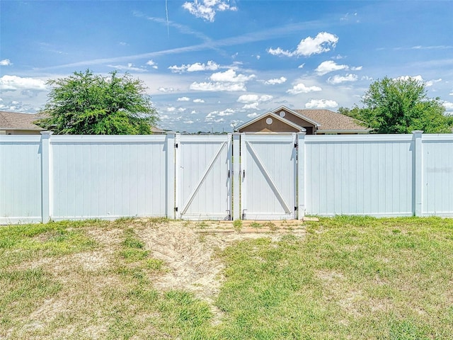 9677 SW 56th Cir, Ocala, FL 34476 - view of yard with a gate