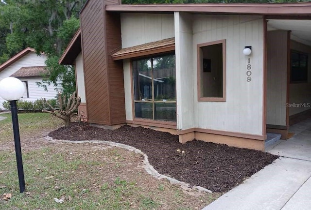 view of side of property
