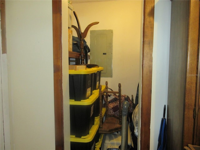 5949 SE 164th Ct, Ocklawaha, FL 32179 - utilities featuring electric panel