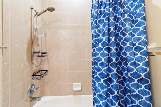 full bath with shower / bathtub combination with curtain