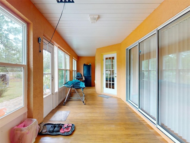 9325 SW 125th Court Rd, Dunnellon, FL 34432 - sunroom / solarium with wood finished floors